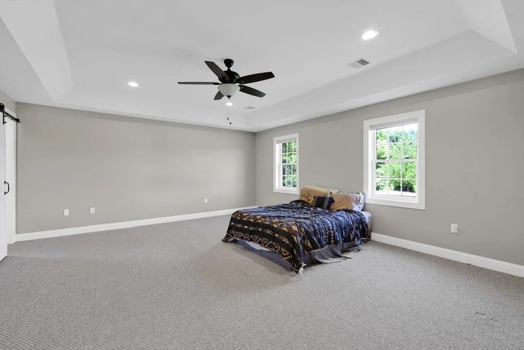 Photo of 27 Kibbe Ln