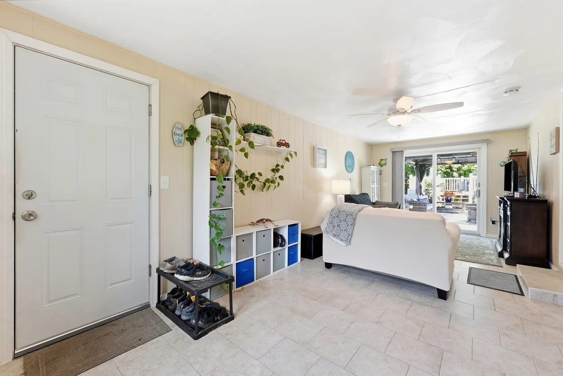 Photo of 75 Longwood Dr