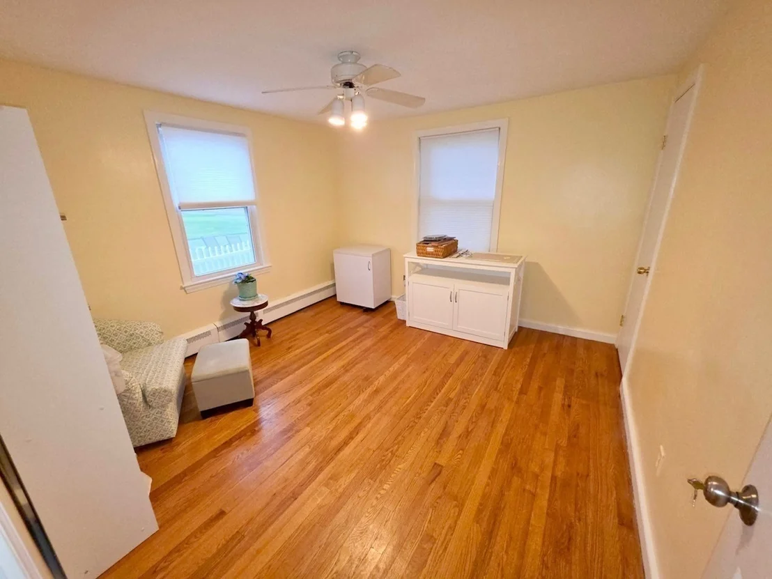 Photo of 417 River Rd