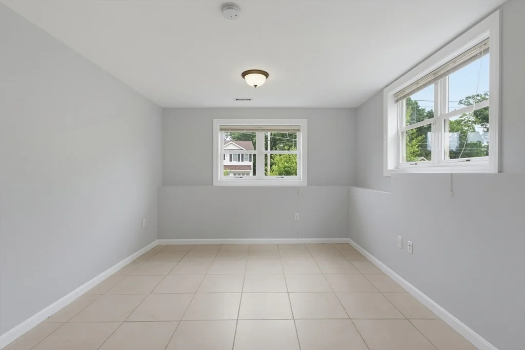 Photo of 70 Swan Ave