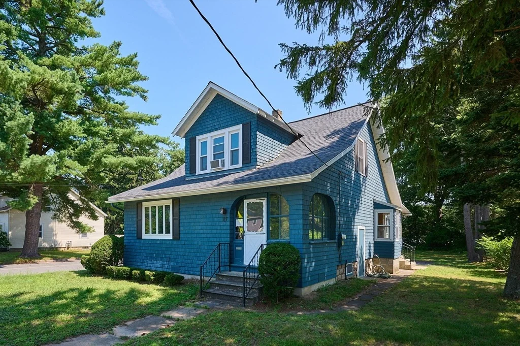 Photo of 87 Holyoke St