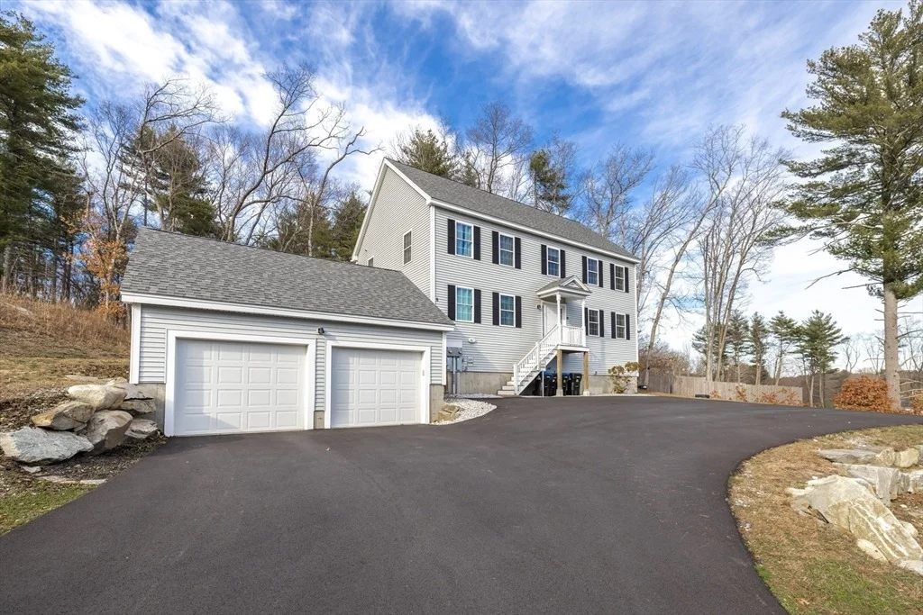 Photo of Unit B at 6 Pine Hill Way