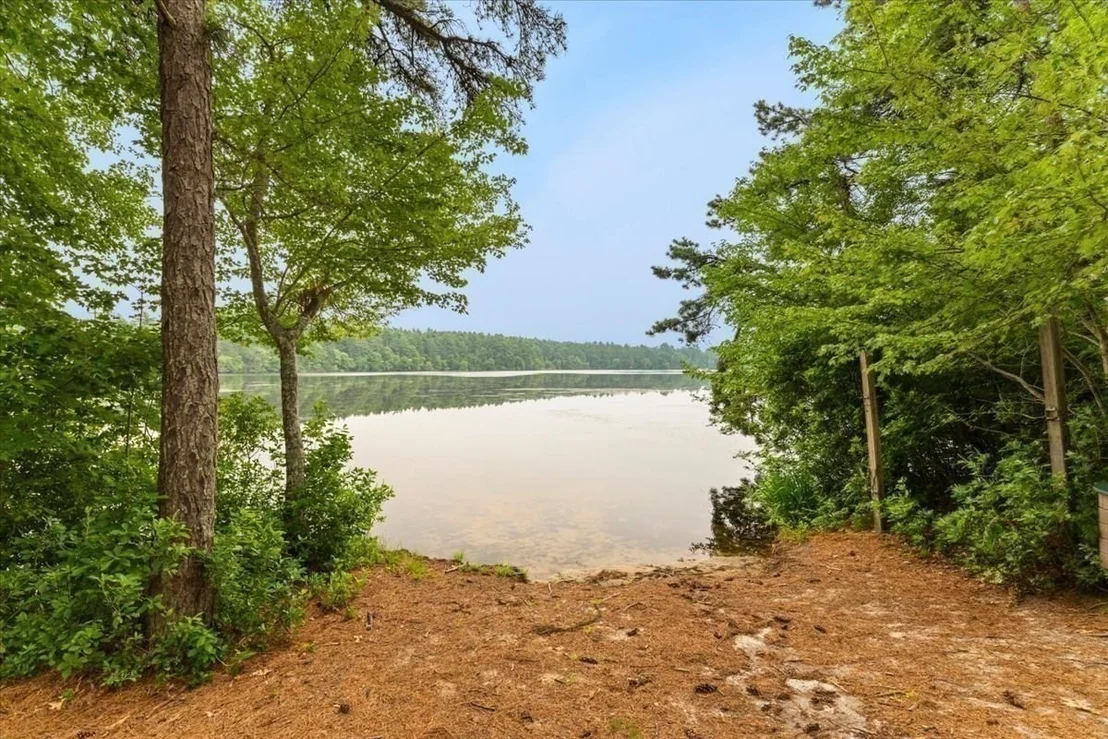 Photo of 22 Red Pine Ln