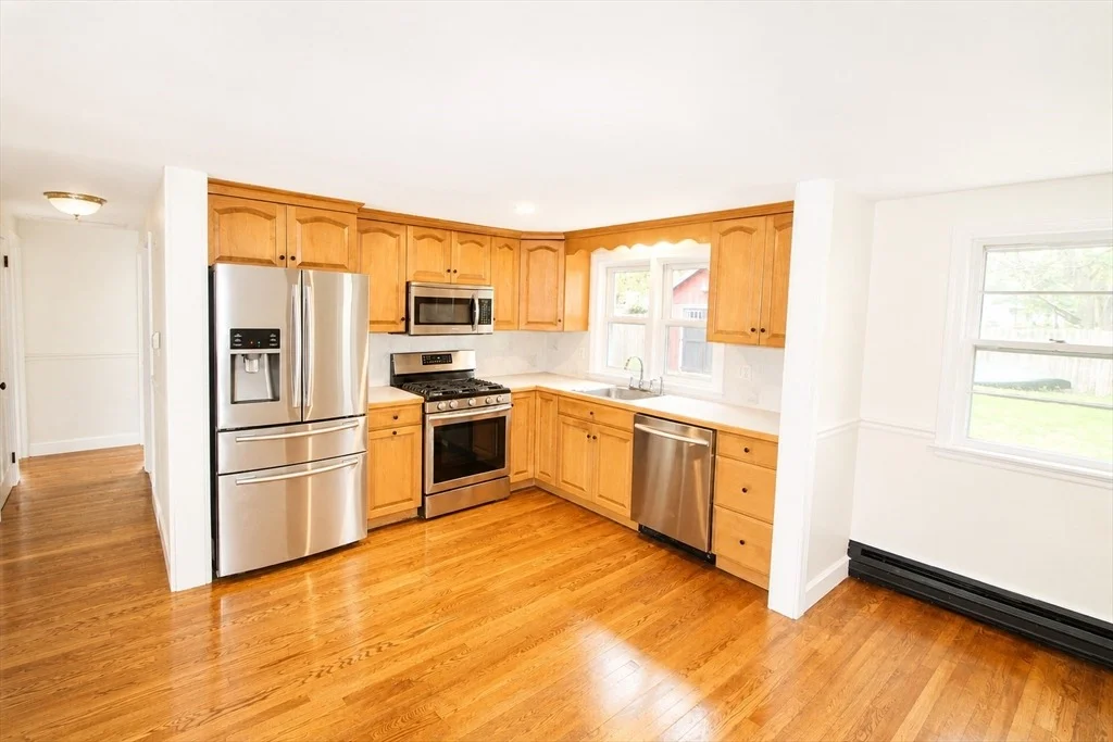 Photo of 4 Simmons Ave