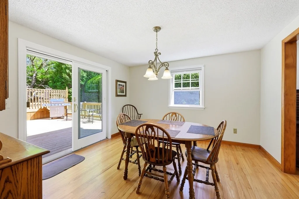 Photo of 9 Meadowbrook Drive