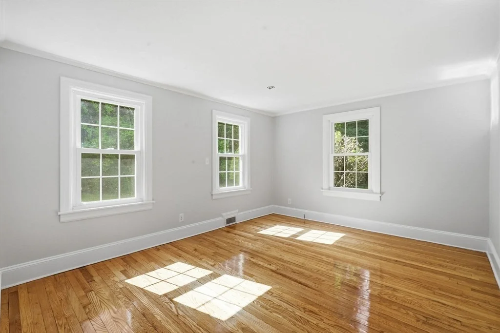 Photo of 634 Glendale Rd