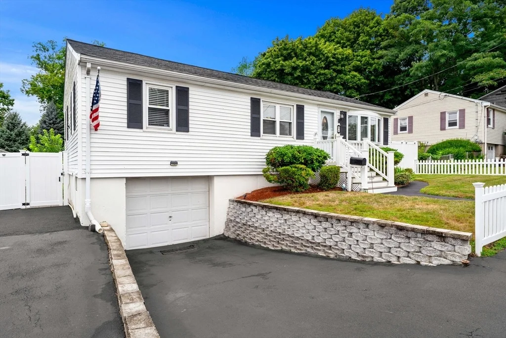 Photo of 6 Haskell Pl