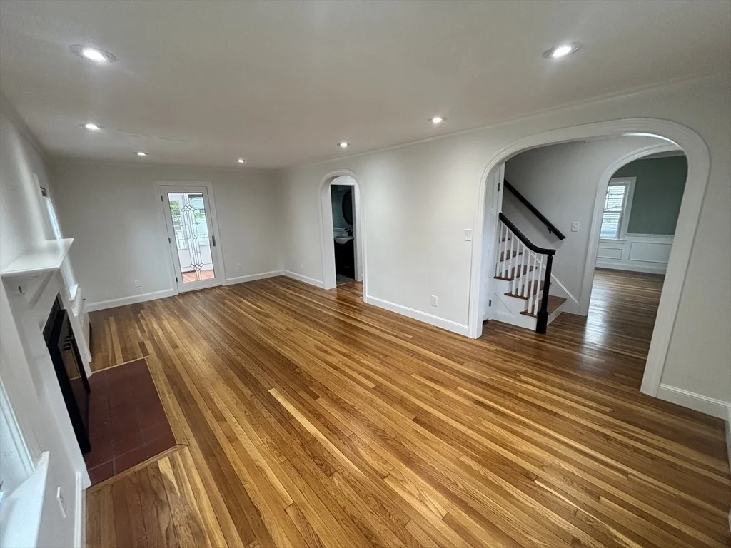 Photo of 251 May St