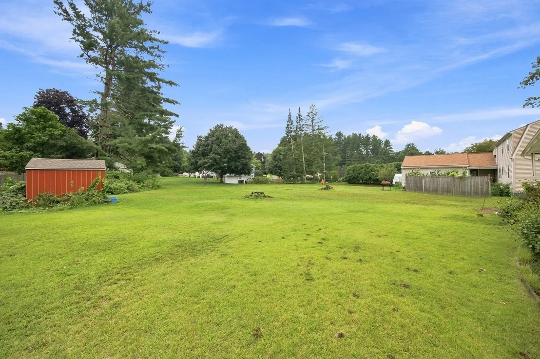 Photo of 460 Shaker Rd
