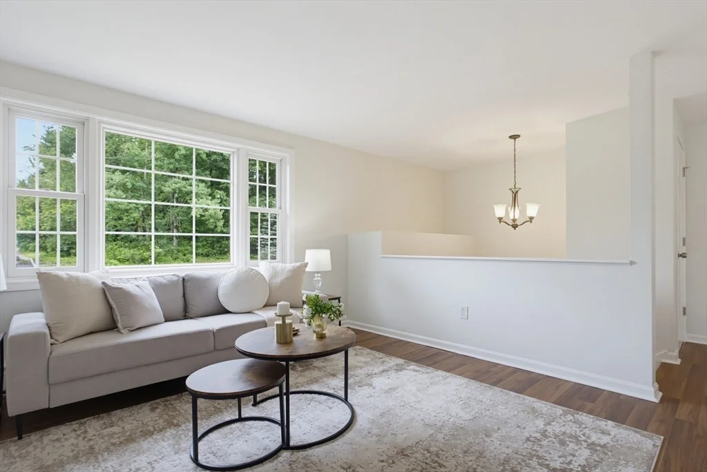 Photo of 290 Bemis Rd