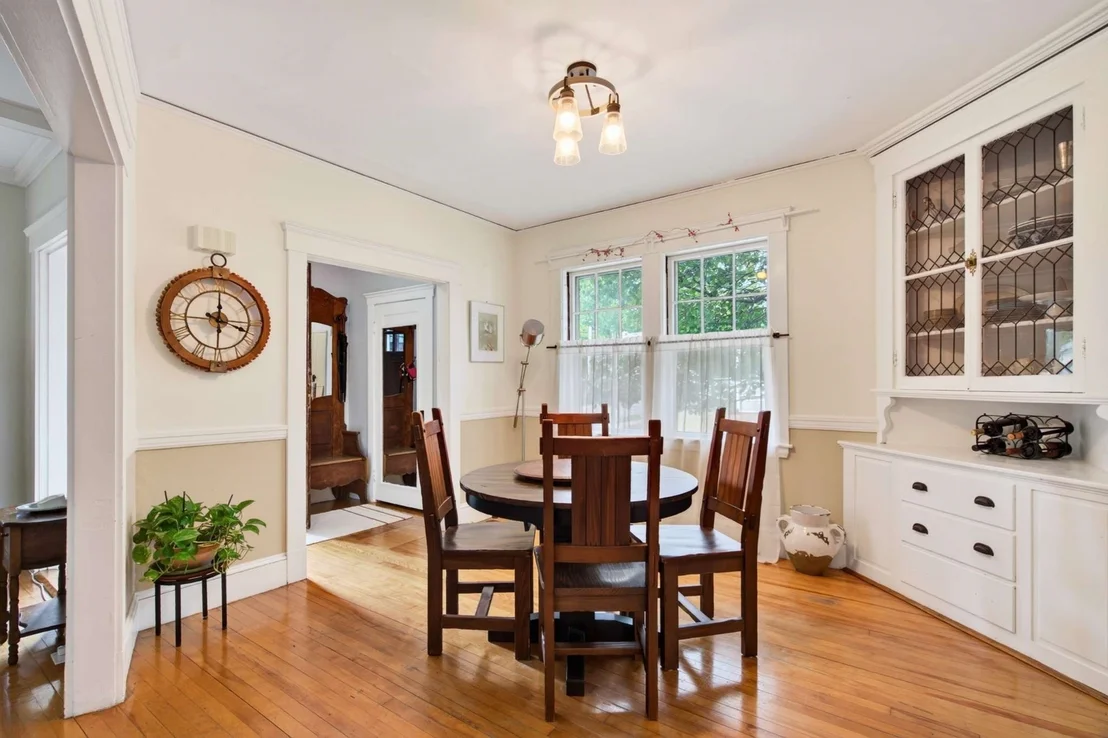 Photo of 362 Mount Vernon St