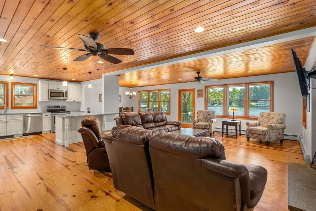 Photo of 10 Klondike Rd