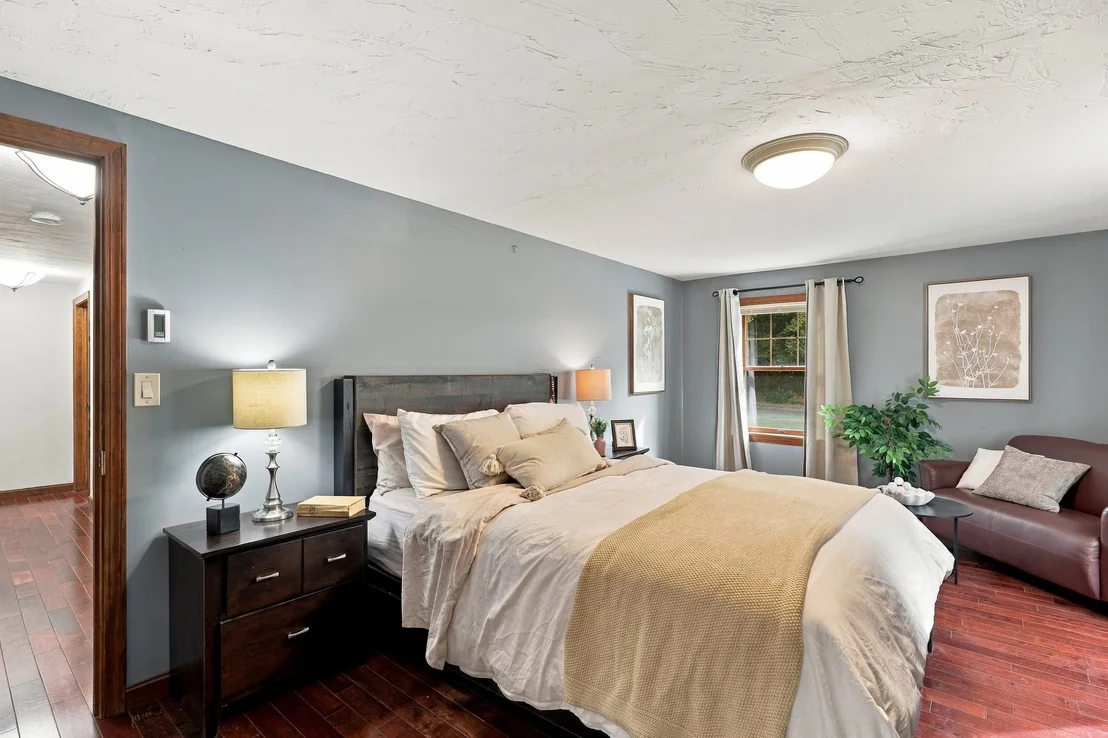Photo of 10 Garrison Heights Drive