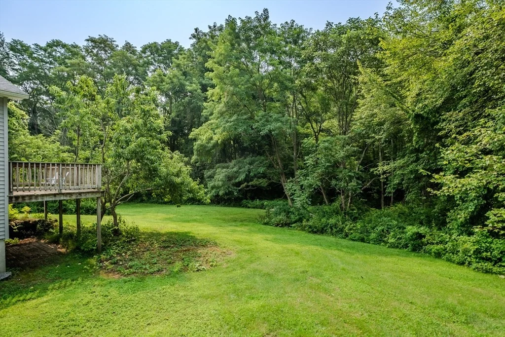 Photo of 25 Meadowbrook Dr