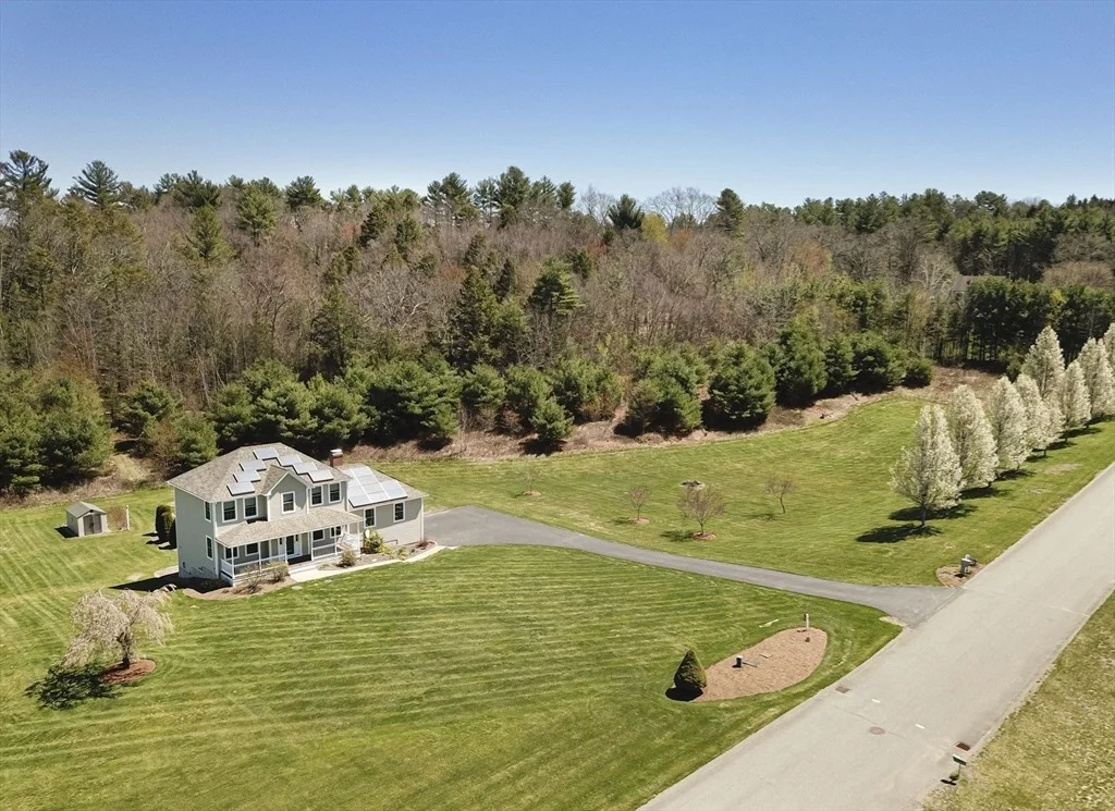 Photo of 70 Skyline Dr