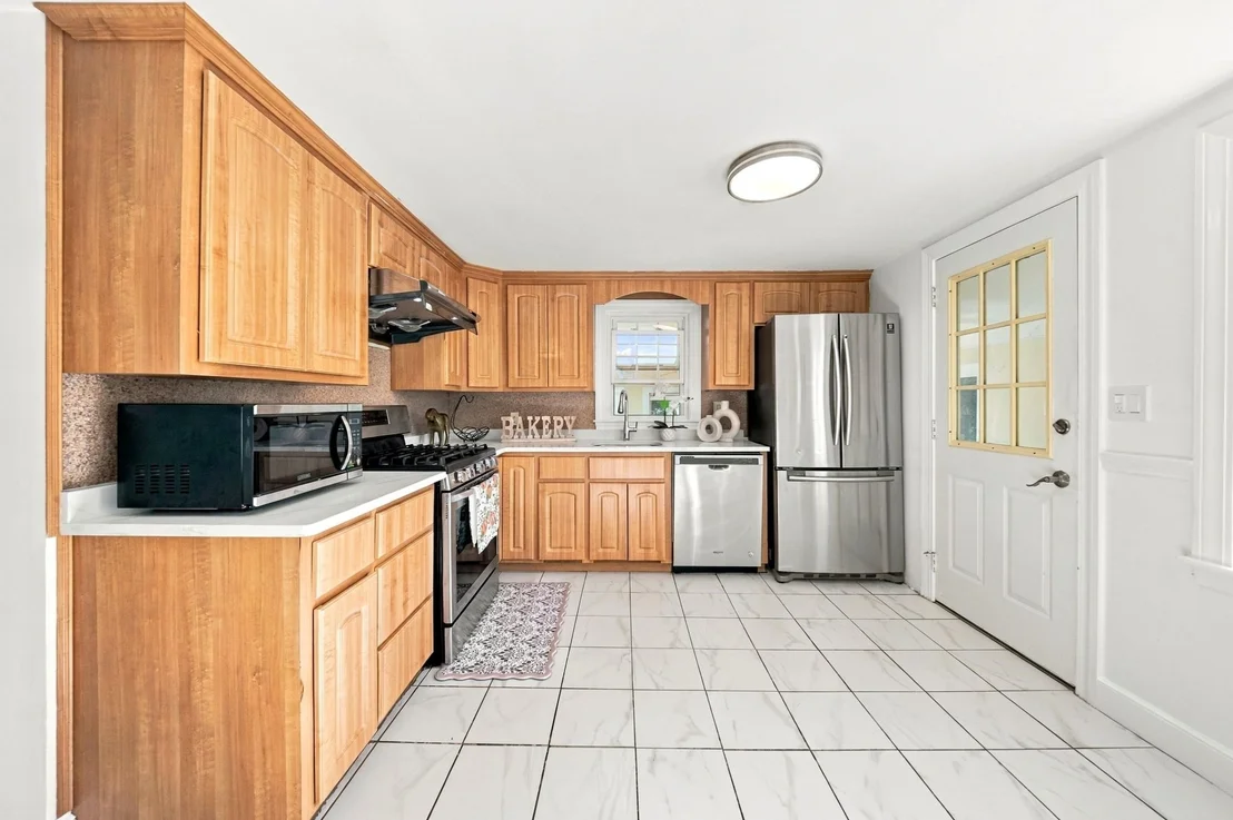 Photo of 147 Elmlawn Rd