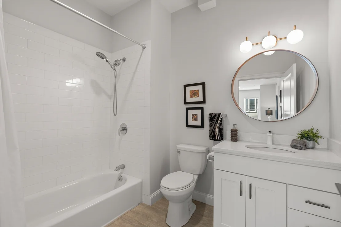 Photo of Unit 310 at 170 W Broadway