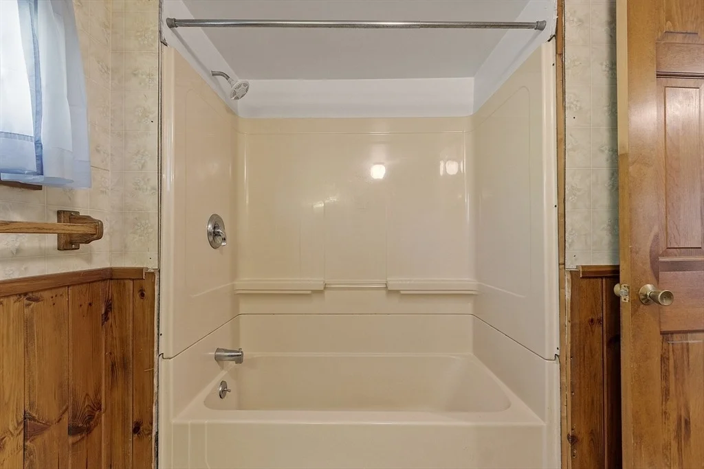 Photo of 705 Richardson Road