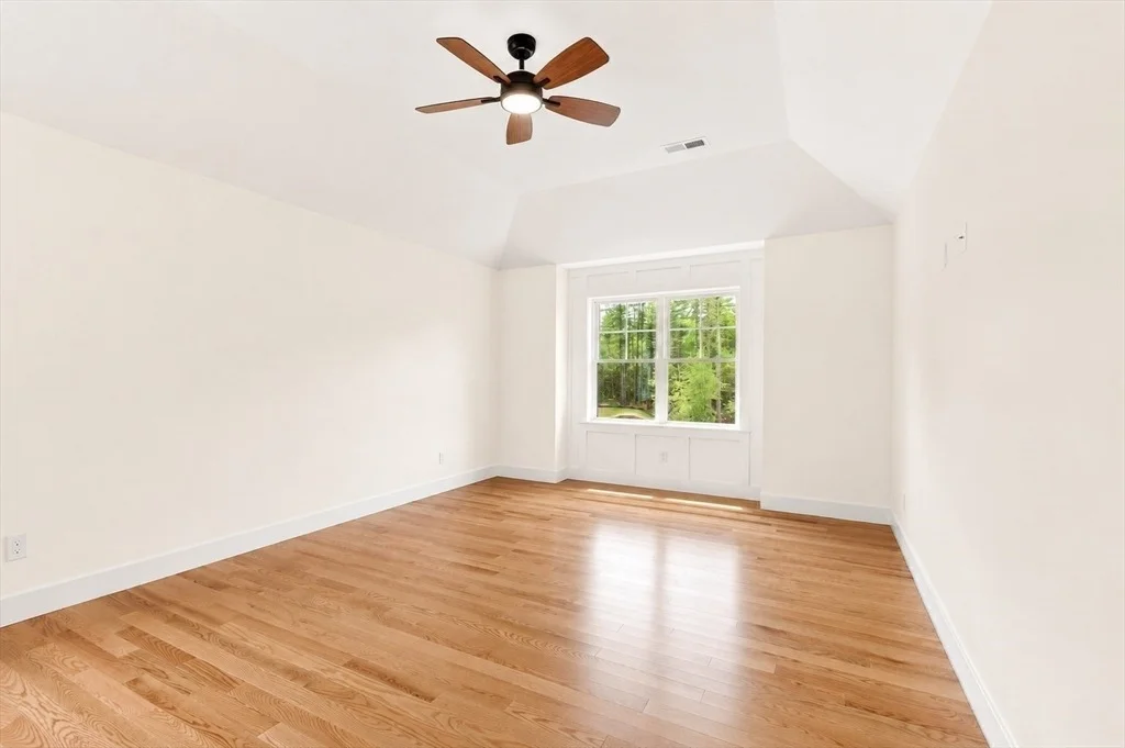 Photo of 15 Unkety Brook Way