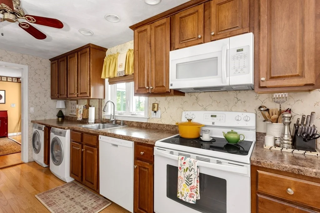 Photo of 232 Bates Rd
