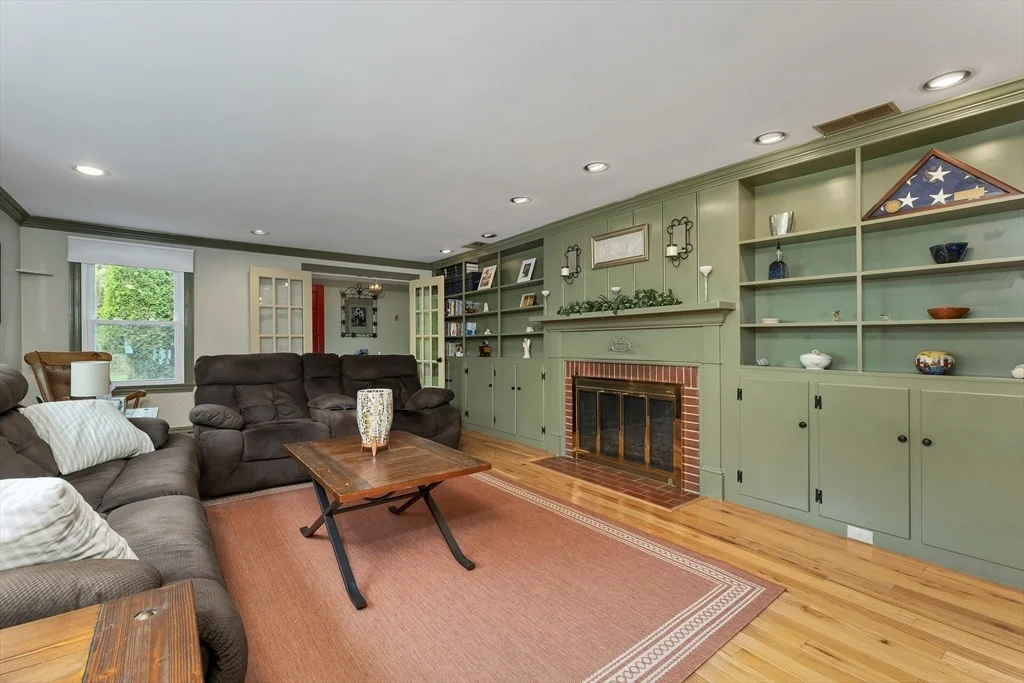 Photo of 1189 Broadway