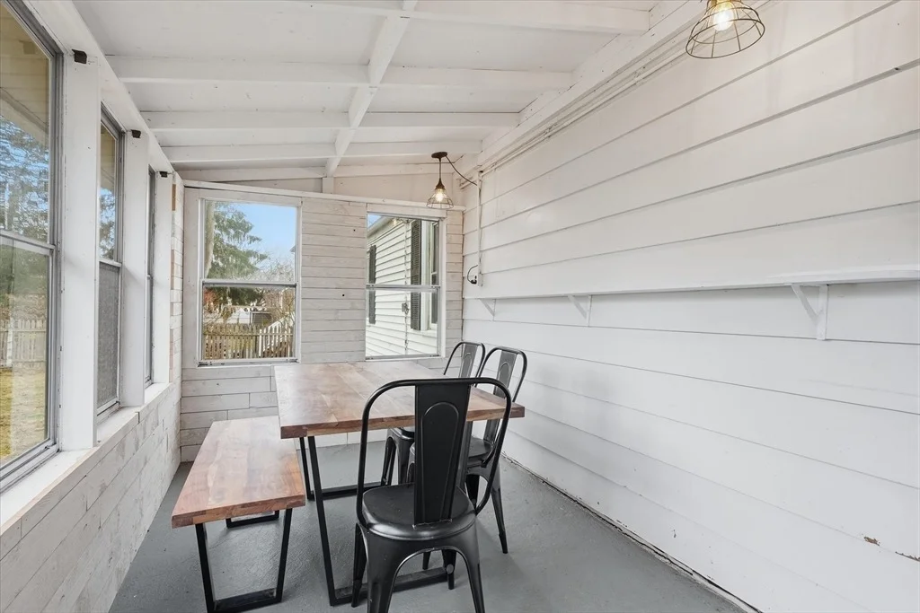 Photo of 9 Pinewood Ave