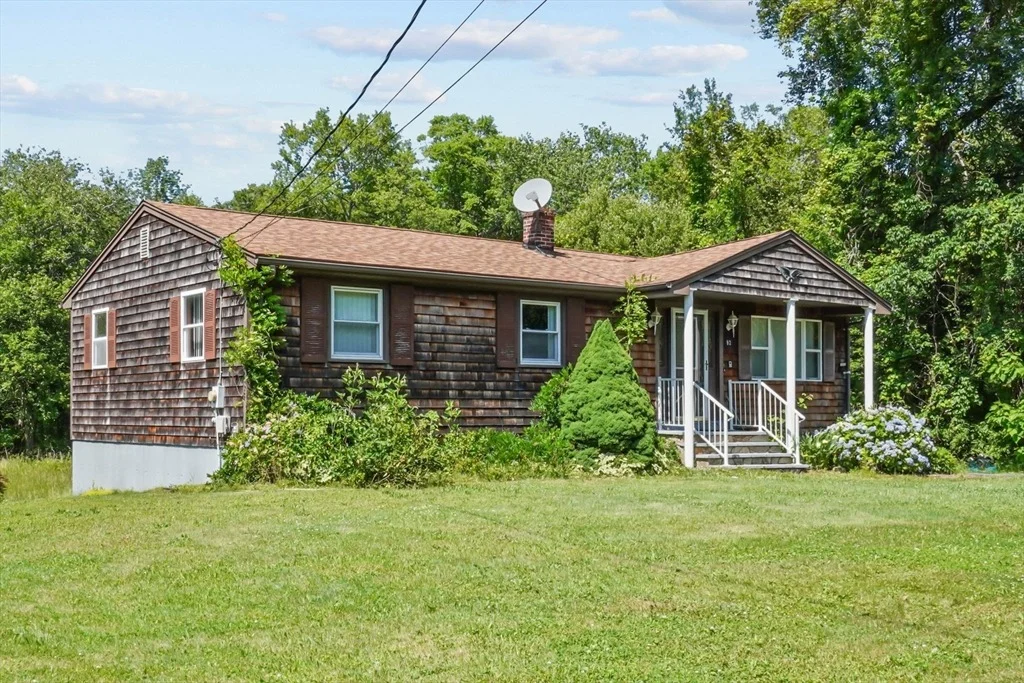 Photo of 92 Benoit St