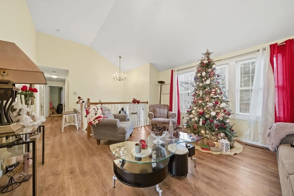 Photo of 41 Riverview St