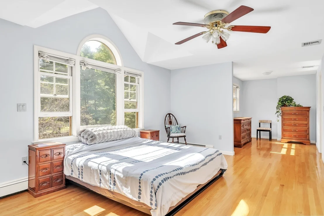 Photo of 9 Solomon Pierce Rd