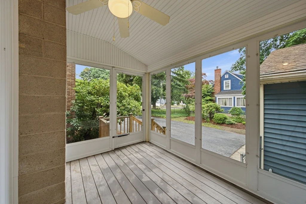 Photo of 8 Brackett Ave