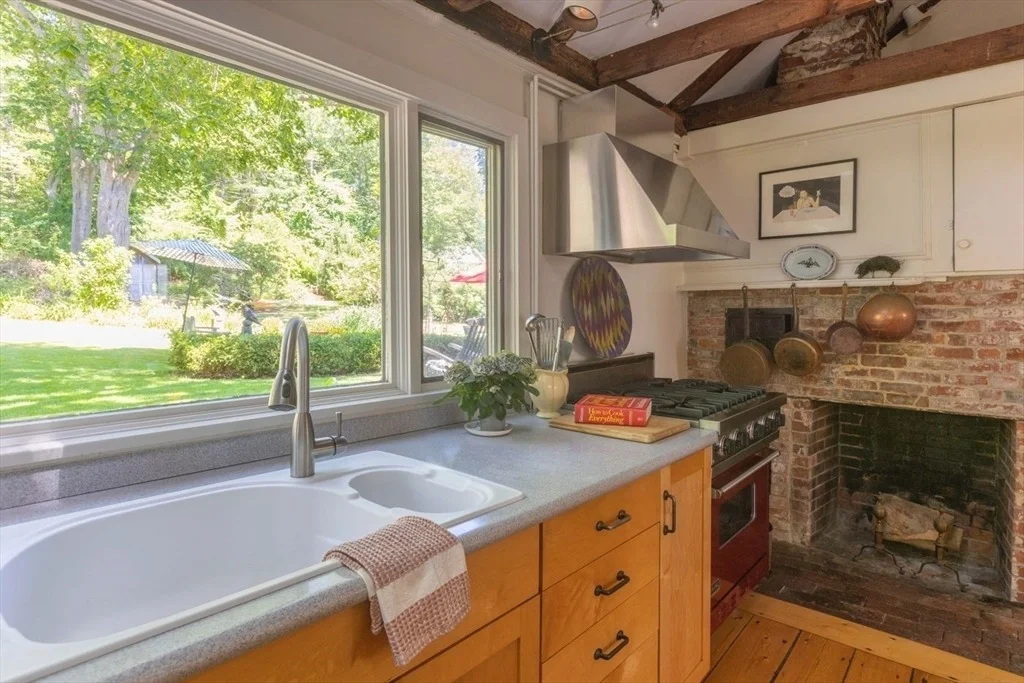Photo of 359 Western Ave