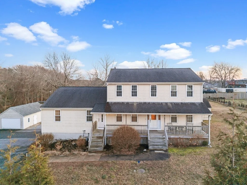 Photo of 7 Deerfield Ln