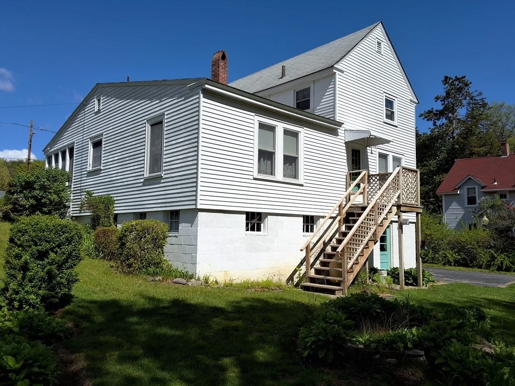 Photo of 19 Clinton St