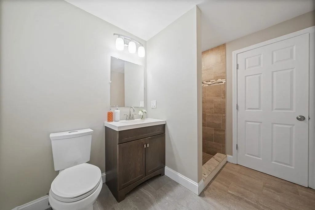 Photo of 93 Cross St