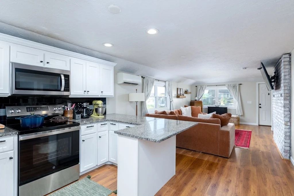 Photo of 1 Pine Lane