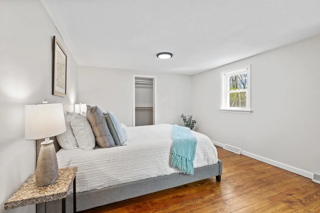Photo of 55 Oak St