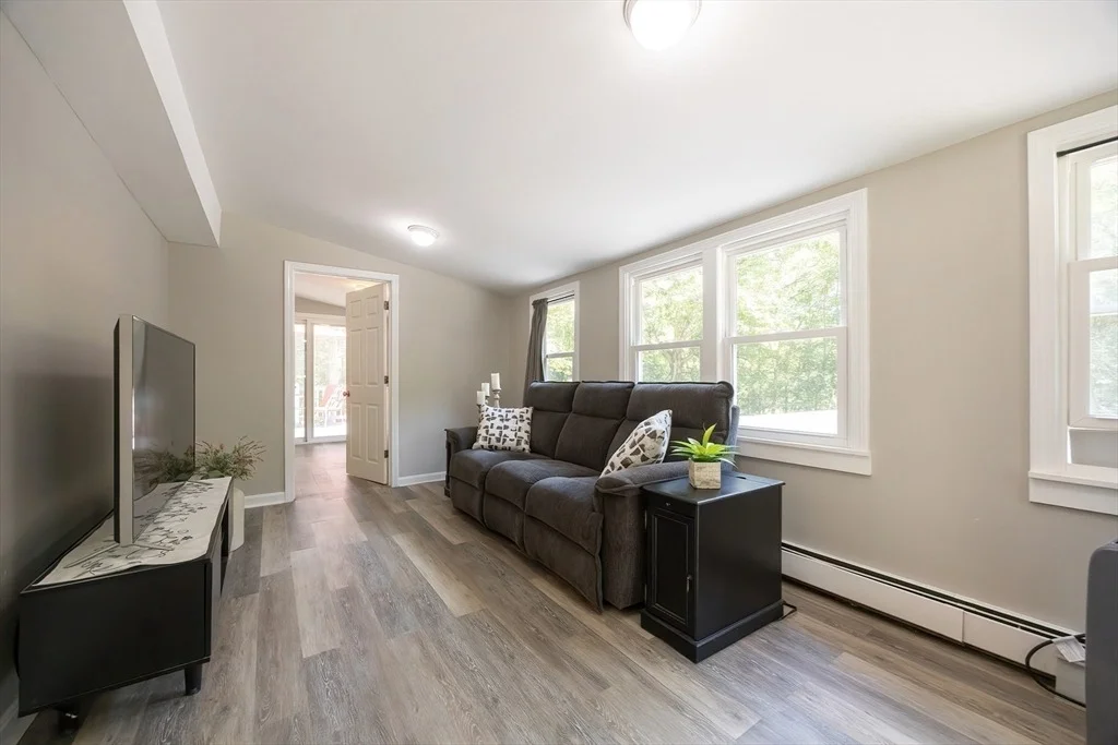 Photo of 103 Leland Rd