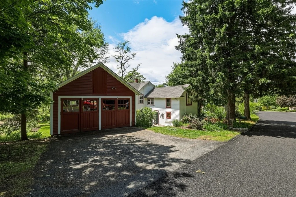 Photo of 43 Garage Rd