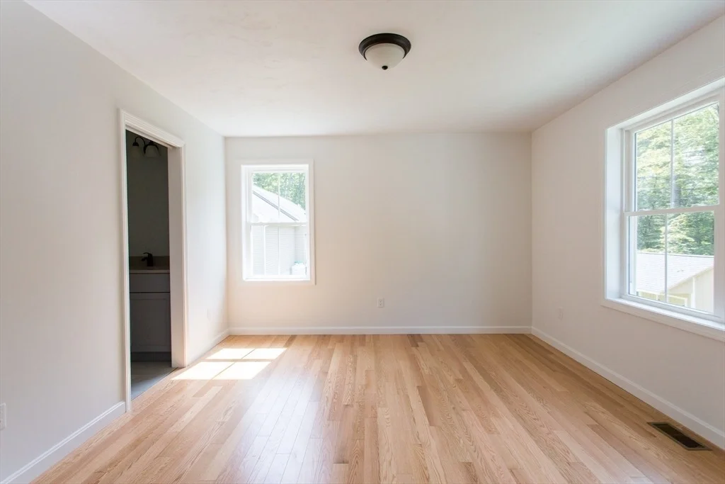 Photo of 455 Cronin Rd