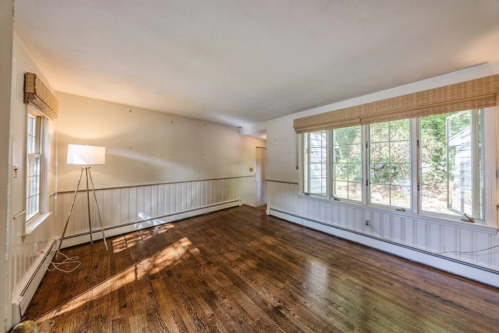 Photo of 21 Pine Ridge Circle