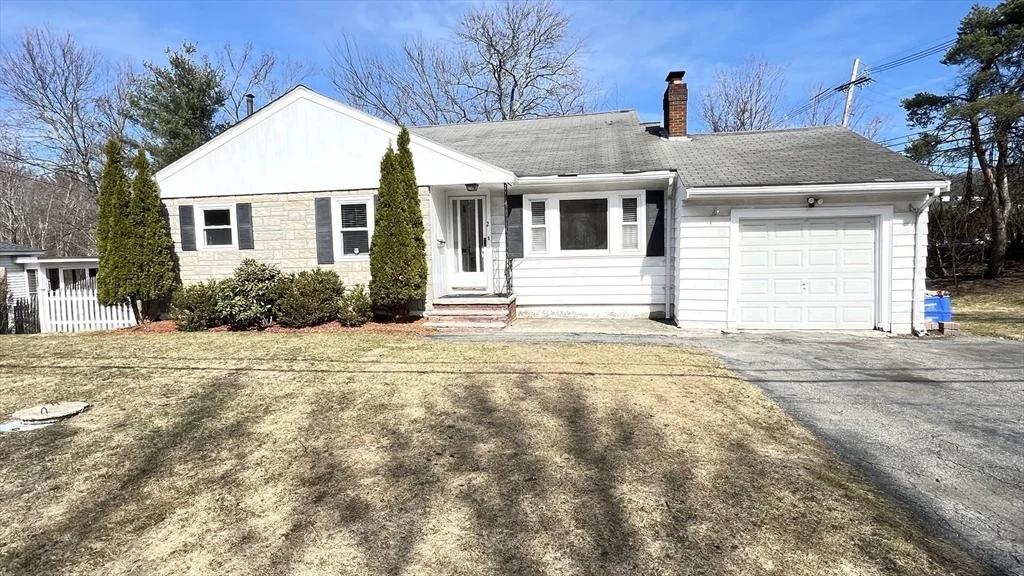 Photo of 2 Carpenter Rd