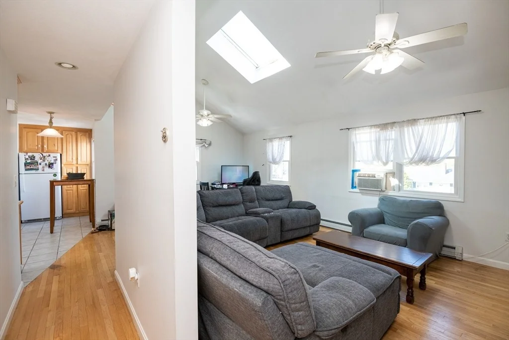 Photo of 9 Macarthur Blvd
