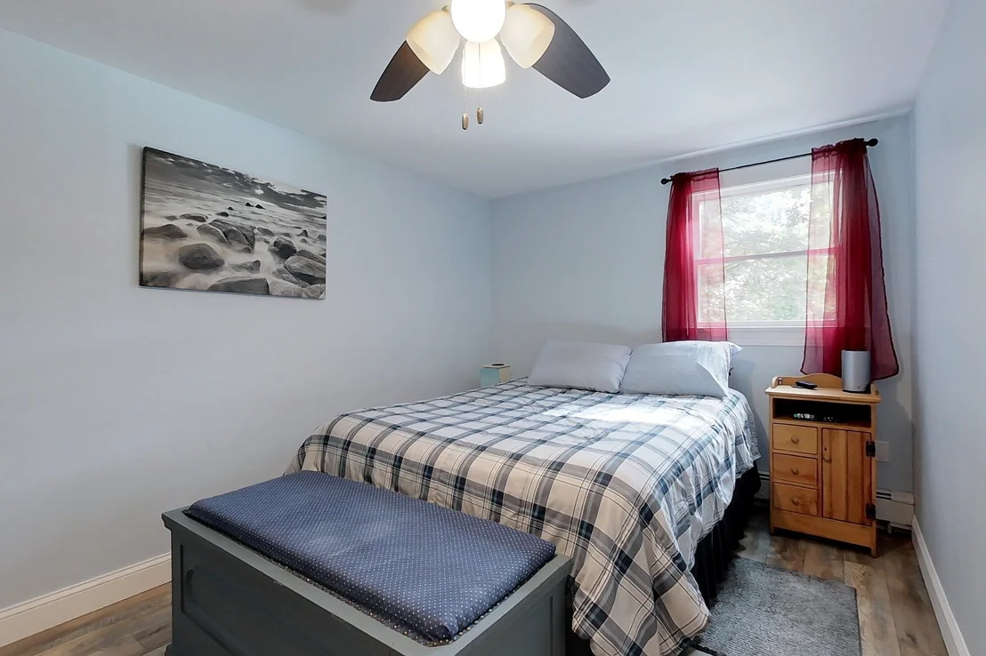 Photo of 135 Lowell Rd