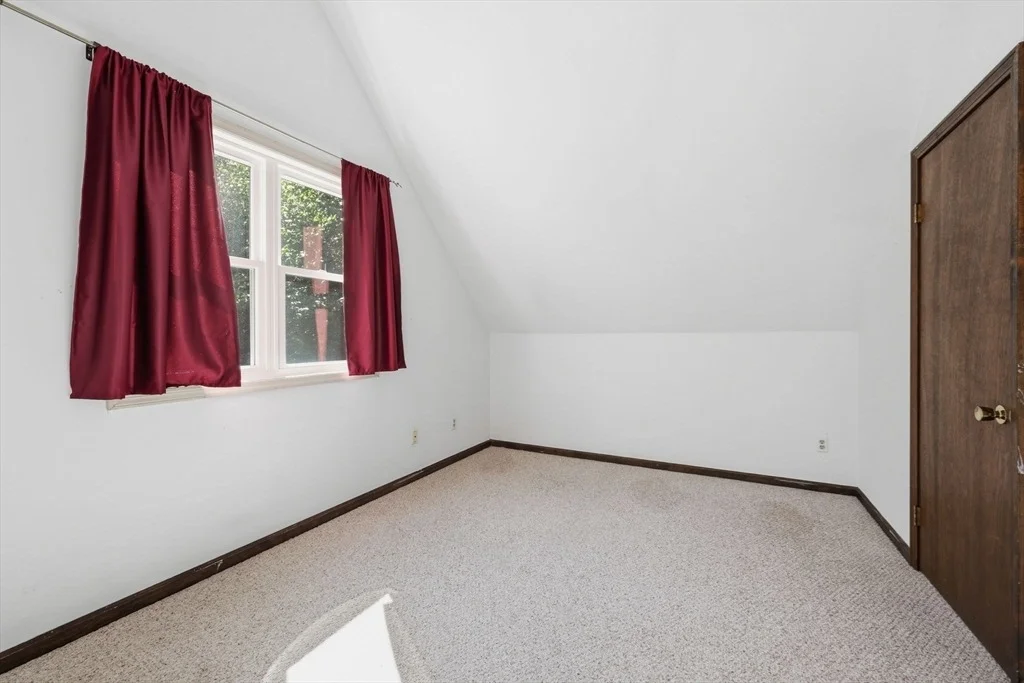 Photo of 93 Beaver Lake Rd