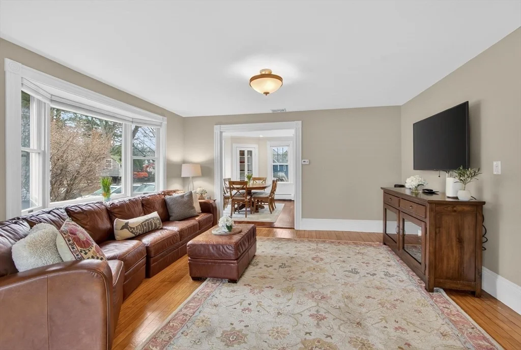Photo of 52 Maple St