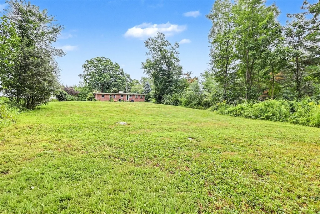 Photo of 197 River Road