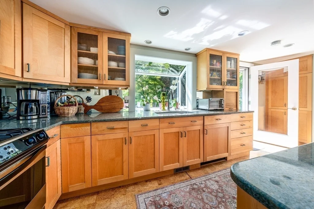 Photo of 96 Greensward Rd