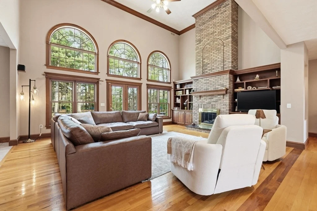Photo of 42 Gary Dr