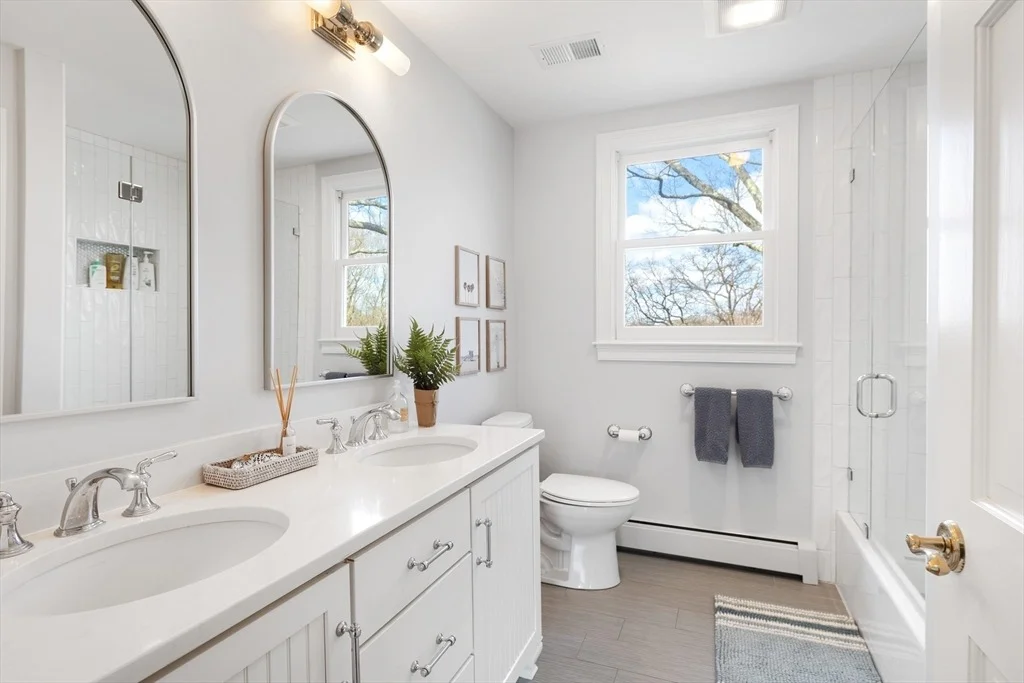 Photo of 10 Edgar Walker Ct