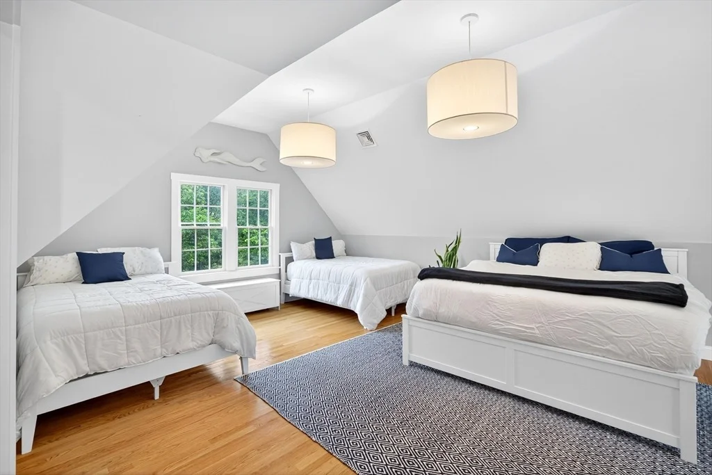 Photo of 41 Lakeview Drive
